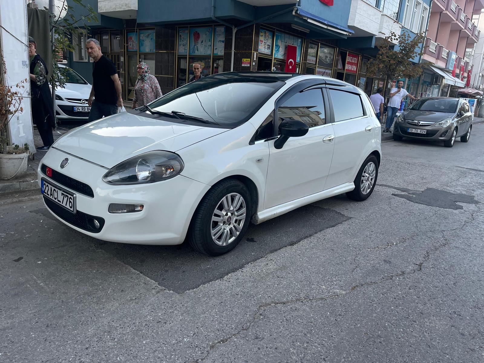 FİAT PUNTO EVO 1.3 MULTİJET KREDİ KARTINA 12 TAKSİT ELD